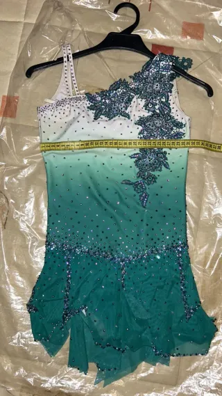 Maillot Patinaje Artístico Verde y Blanco