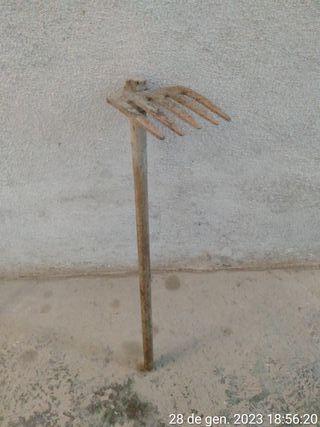 Kit de huerto con Chapo, rastrillo y regadera