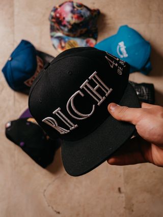 Lote 6 Gorras Streetwear - Obey, NBA Lakers, Prime