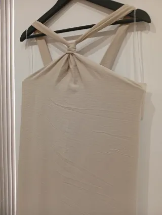 Vestido beige nuevo de mujer