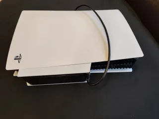 Consola PS5 + Pack Ventilador, Soporte y Juego SMM