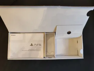 Consola PS5 + Pack Ventilador, Soporte y Juego SMM