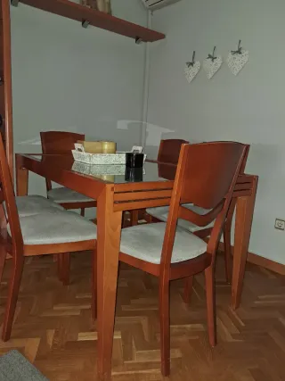Mesa de comedor cristal y madera