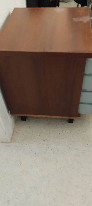 Mesita de noche Ikea madera