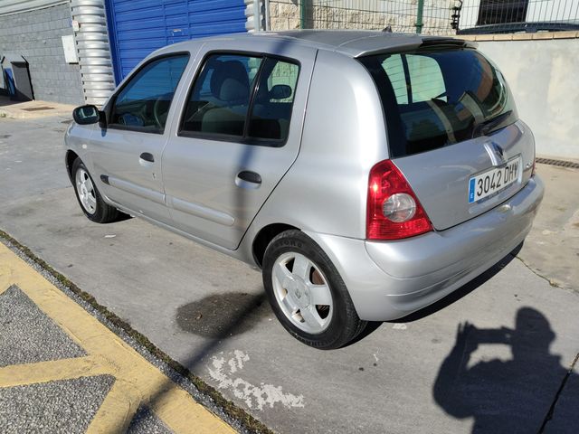 Renault Clio 2005