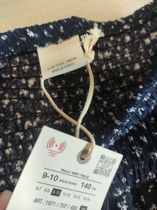 Nueva! Falda Zara nido abeja 9-10 años