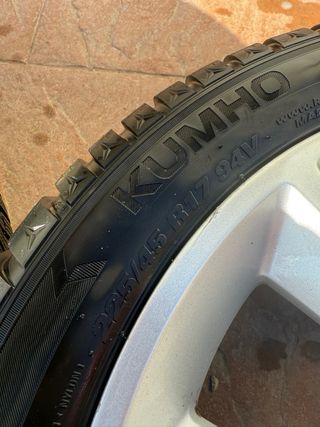 Llantas 5x110 buje 65,1 + Neumáticos Contacto