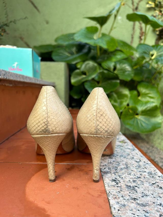 Zapatos Peep-toe Massimo Dutti Beige