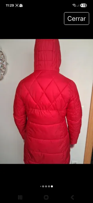 Abrigo acolchado rojo
