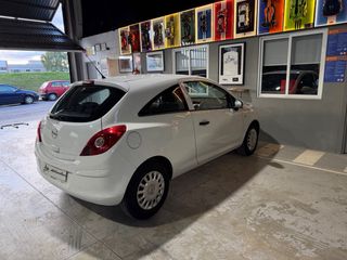 Opel Corsa Essentia 1.2cc 80cv 3p. 2009