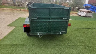 Remolque verde, basculante