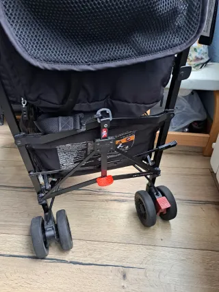 Silla de paseo Maclaren Quest en color negro