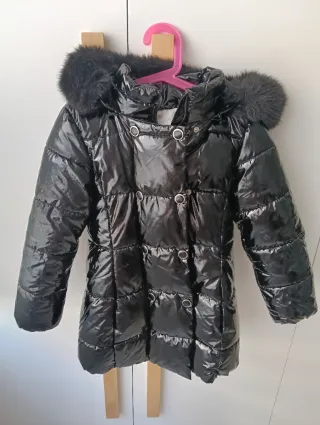 Cazadora Mayoral brillante con capucha