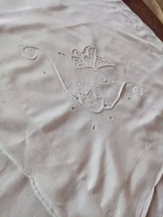 2 Federe con Farfalle Ricamate