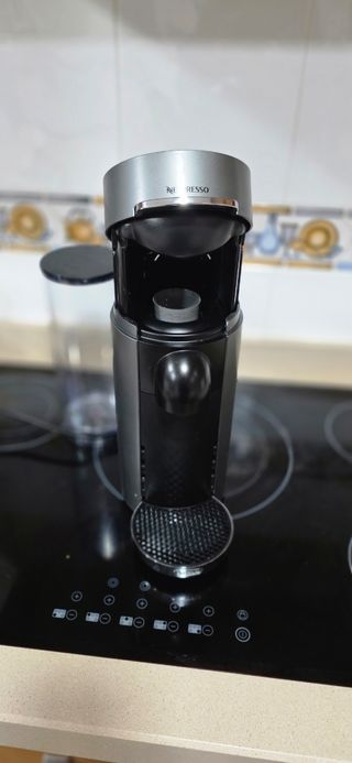 Cafetera Nespresso Vertuo Plus Deluxe