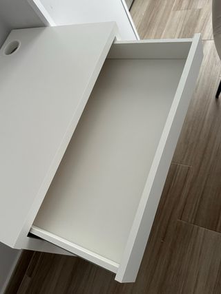 Escritorio Ikea Micky + Silla Beige