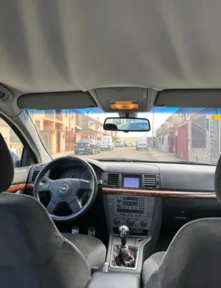 Opel Vectra 2002 acepto coche como aparte de pago