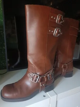 Botas marrones talla 38