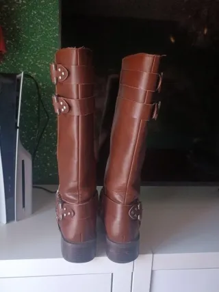Botas marrones talla 38