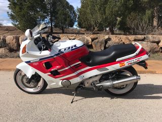 honda cbr 1000 f vendo o cambio