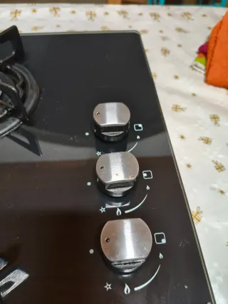 Vitrocerámica Hisense 3 fuegos