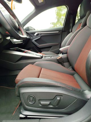 AUDI S3 SPORTBACK BLACK LINE (2023) – Gris Daytona