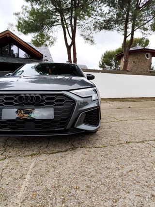 AUDI S3 SPORTBACK BLACK LINE (2023) – Gris Daytona