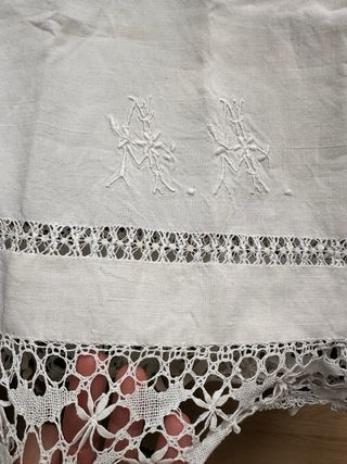 Almohada antigua lino bordada a mano