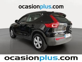 Volvo XC40 T2 Essential 95 kW (129 CV)