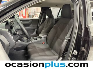 Volvo XC40 T2 Essential 95 kW (129 CV)