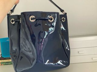 Bolso Love Moschino charol azul