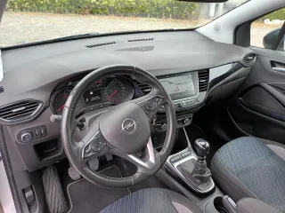 Opel Crossland X 2019