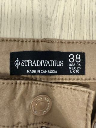 Pantalón pitillo efecto polipiel