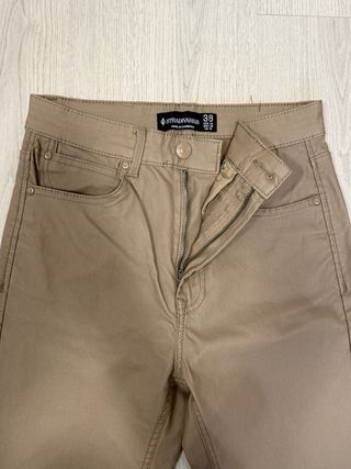 Pantalón pitillo efecto polipiel