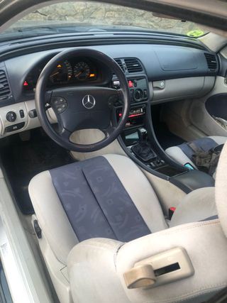 Mercedes-Benz  CLK 2001