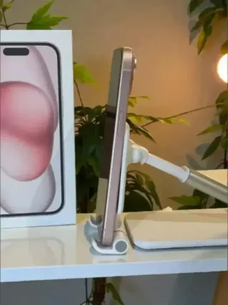 iPhone 15 Rosa 128GB + Fundas