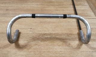 Manilla clásico MODOLO 44 cms.