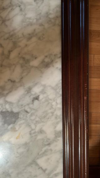 Mesa centro nogal y mármol