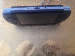 Consola Sony PSP + Funda + Cargador + Cable de TV