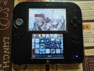 Nintendo 2DS Azul con funda y cargador