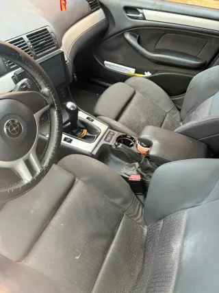 BMW 320 AVERIA en CULATA