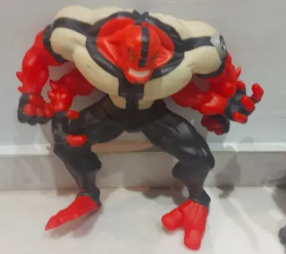 Muñeco Cuatro Brazos Ben 10