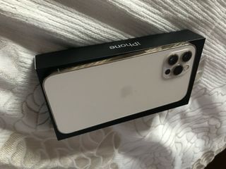 iPhone 12 Pro Dorado