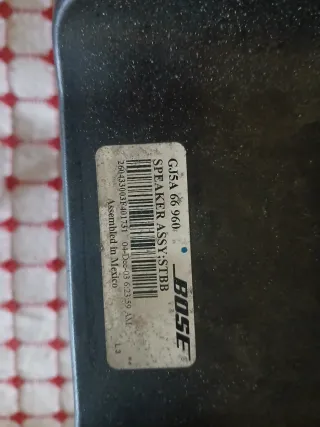 Subwoofer Bose para Mazda 6 (2004)