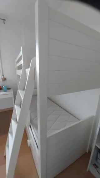 Litera blanca 180x80 con 2 colchones