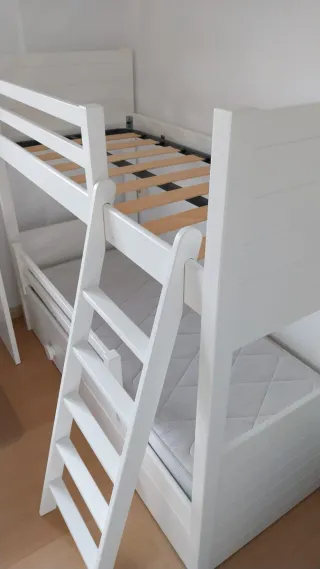 Litera blanca 180x80 con 2 colchones