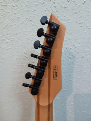 Harley Benton Amarok 7 cuerdas