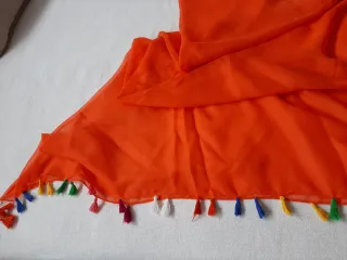 Pañuelo/foular naranja con flecos multicolor