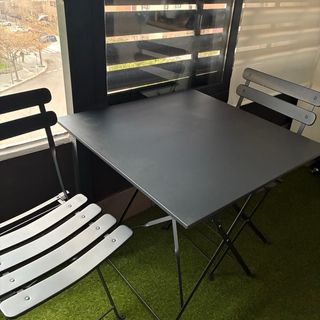 Mesa y 2 Sillas Plegables Metal Negro