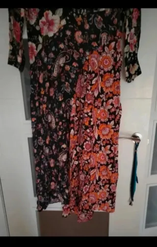 Vestido Zara Midi Estampado Flores